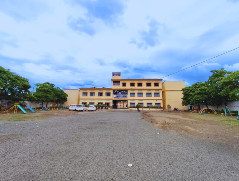 Adv. M. Z. Siddiqui Law College, Nanded