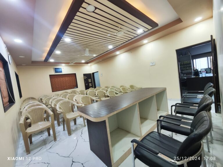 Adv. M. Z. Siddiqui Law College, Nanded Seminar Hall